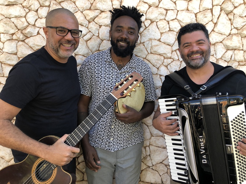Tonho Costa e Trio do Forró realizam show em diversas regiões de Londrina