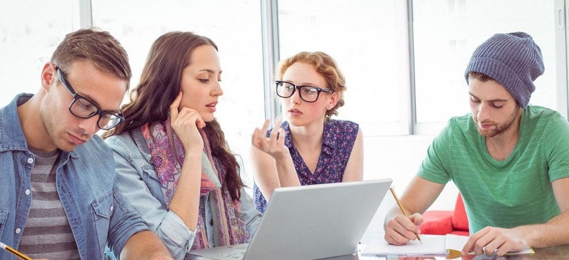 Estudantes concorrem a Bolsa de Estudos