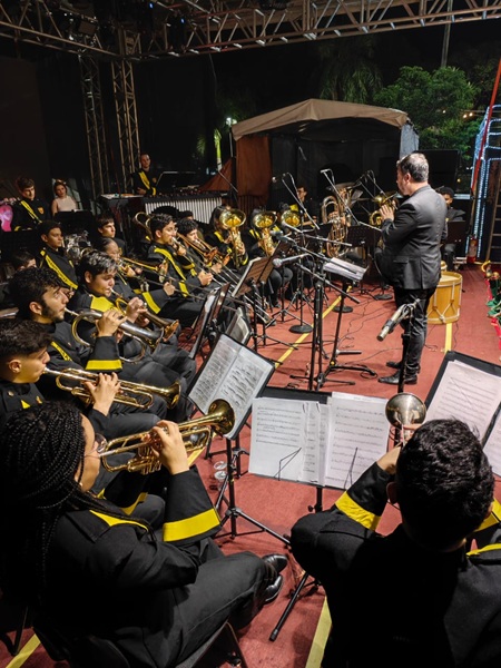 Banda Marcelino Champagnat faz concerto popular no Igapó
